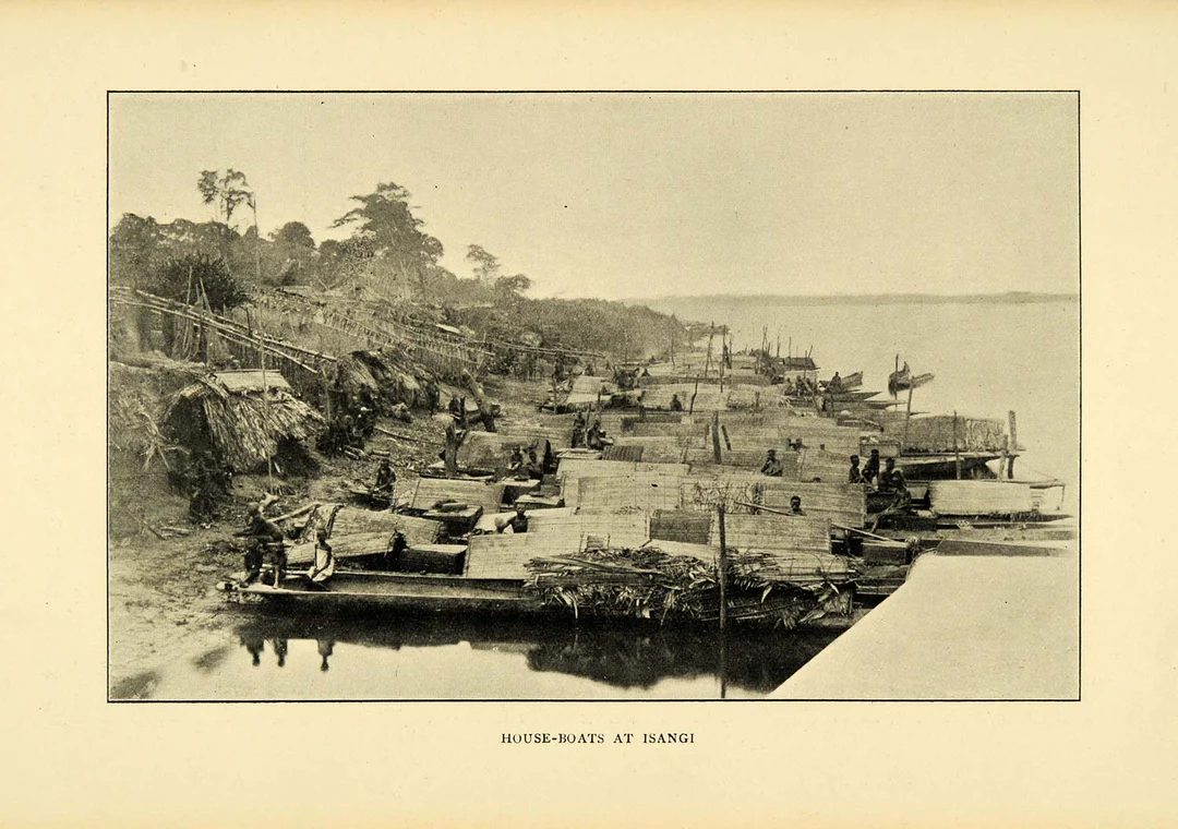 Bateaux-maisons sur le fleuve à Isangi